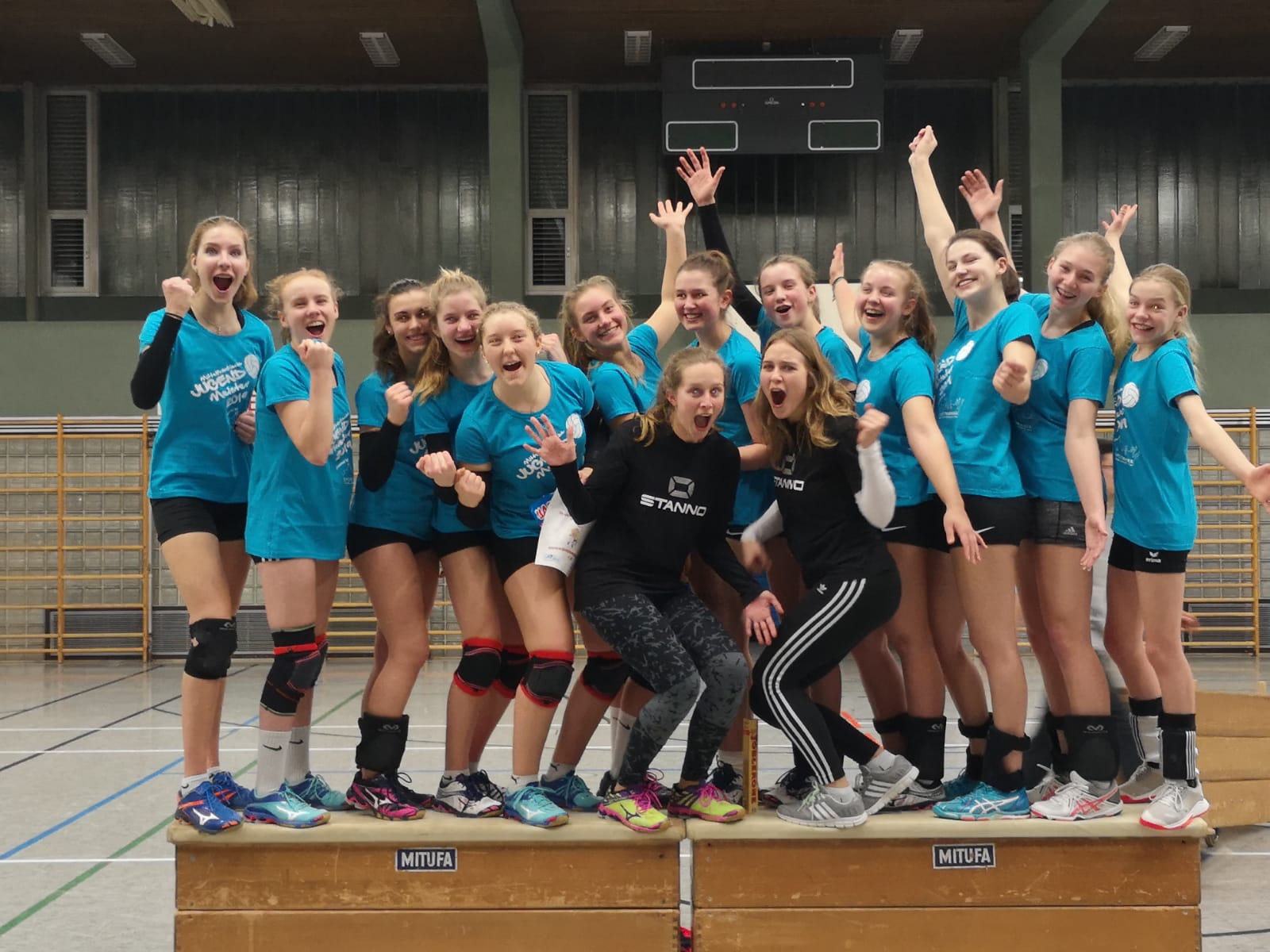  Ansbachs U18-Volleyballerinnen dominieren bei den Mittelfränkischen Meisterschaften